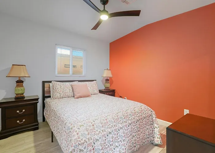 Old Town Oasis ,ev Access 5 Mins To Stadium-golf Сasa de vacaciones *